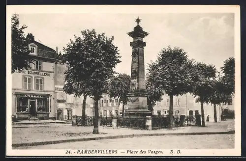 AK Rambervillers, Place des Vosges et monument central