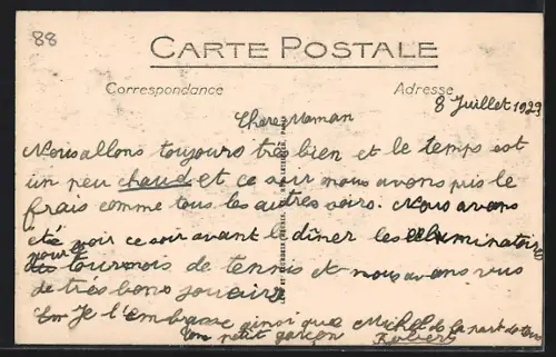 AK Vittel, Tea-Room avec clients en terrasse dans un cadre arboré