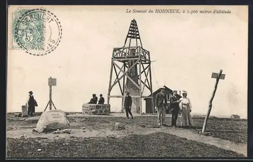 AK Hohneck, Le Sommet du Hohneck avec visiteurs et pylône à 1366 mètres d`altitude