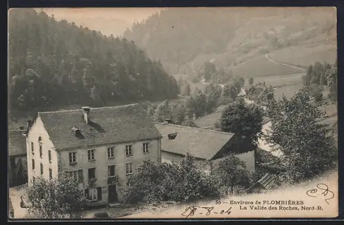 AK Plombières, La Vallée des Roches avec bâtiment et paysage vallonné en arrière-plan