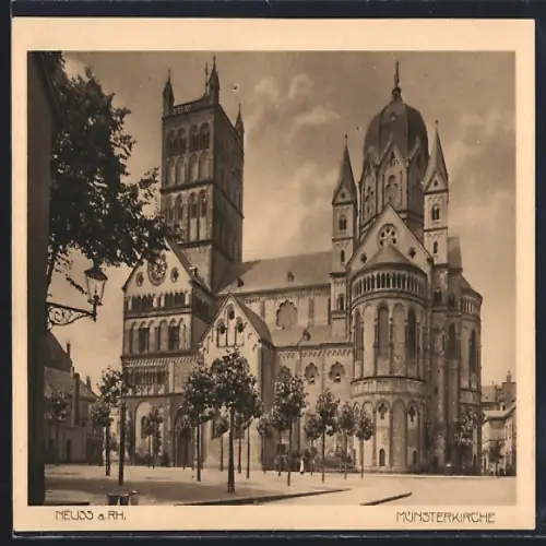 AK Neuss a. Rh., Partie an der Münsterkirche
