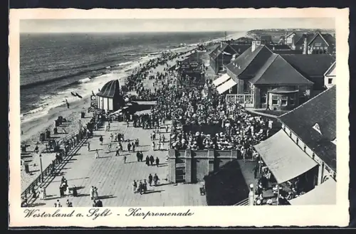 AK Westerland a. Sylt, Kurpromenade mit Blick aufs Meer