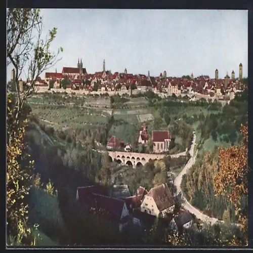 AK Rothenburg / Tauber, Totalansicht nach Süden mit Doppelbrücke