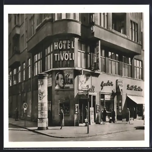 AK Berlin-Kreuzberg, Hotel Tivoli, Inh. Fechner, Kottbusser Damm 95