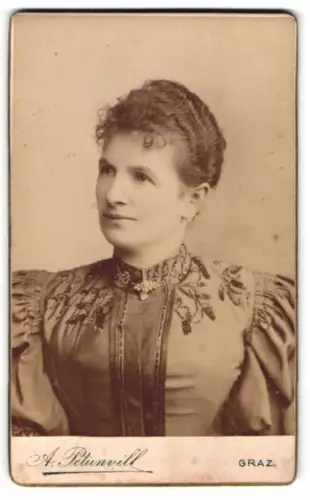 Fotografie Alois Petunvill, Graz, Leonhardstrasse 16, Porträt einer Dame