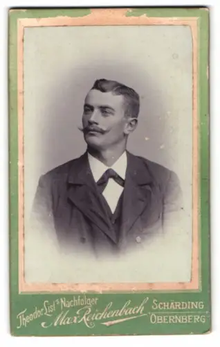 Fotografie Max Reichenbach, Schärding, Porträt eines eleganten Herrn