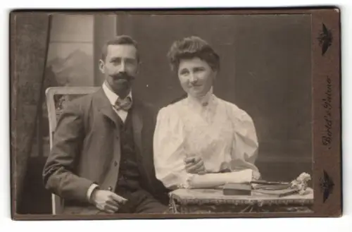 Fotografie Bertel & Pietzner, Salzburg, Schwarzstrasse 9, Paar im Atelier