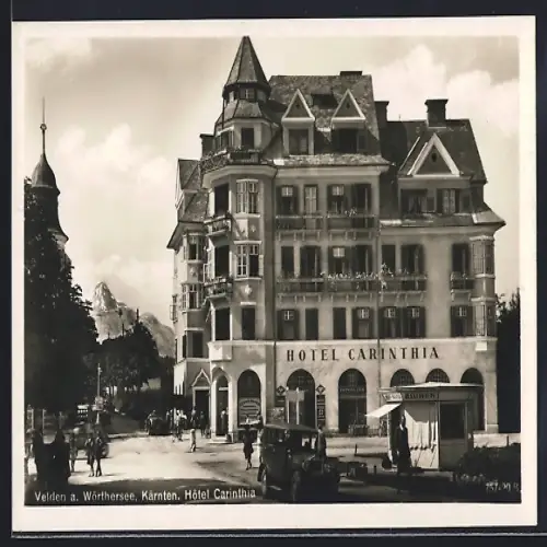 AK Velden a. Wörthersee, Hotel Carinthia mit Strassenpartie