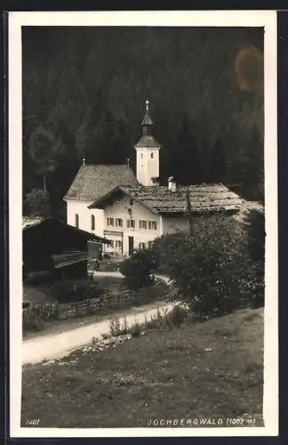 AK Kitzbühel, Jochbergwald, Ortspartie mit Kirche