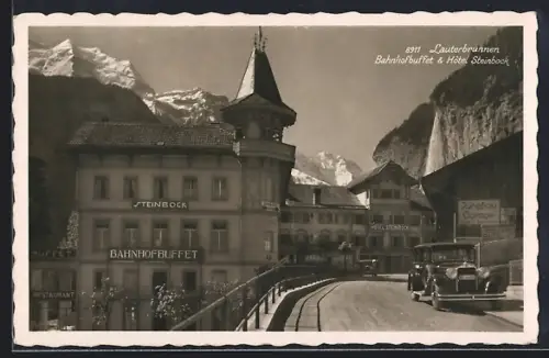 AK Lauterbrunnen, Bahnhofbuffet & Hotel Steinbock mit Strassenpartie