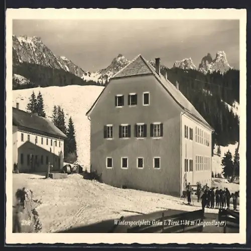 AK Grän in Tirol, Jugendlager, Ortspartie im Schnee