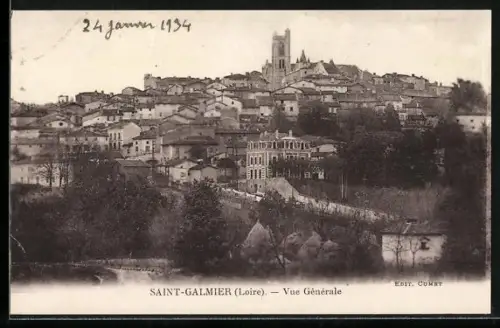 AK Saint-Galmier /Loire, Vue Générale du village avec l`église en arrière-plan