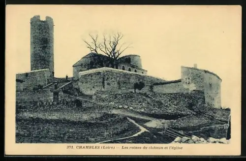 AK Chambles /Loire, Les ruines du château et l`église