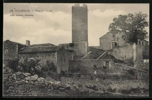 AK Chambles, Tour et village