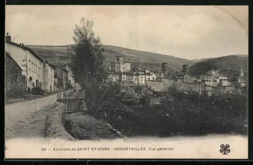 AK Rochetaillée, Vue générale du village avec collines en arrière-plan