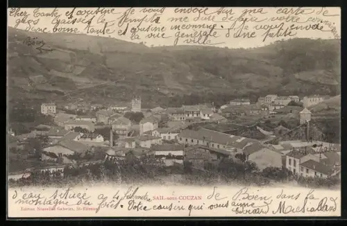AK Sail-sous-Couzan, Vue générale du village et des collines environnantes