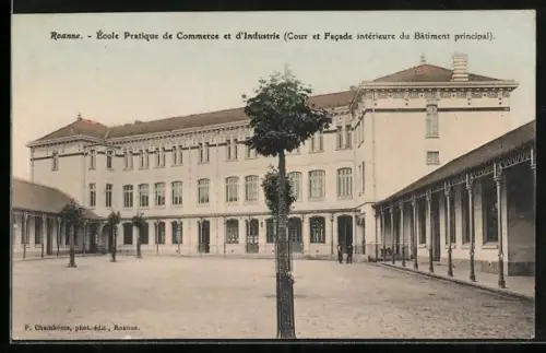 AK Roanne, École Pratique de Commerce et d`Industrie, Cour et Facade intérieure du Bâtiment principal