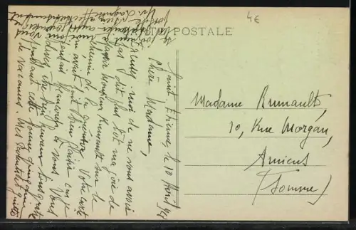 AK St Étienne, Place Anatole-France avec statue et bâtiments autour