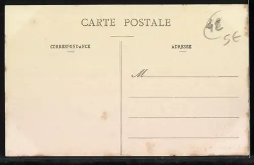 AK Le Mont-Pilat, Ferme de la Chaux d`Egallet avec charrette et groupe de personnes