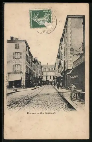 AK Roanne, Rue Nationale avec boutiques et passants