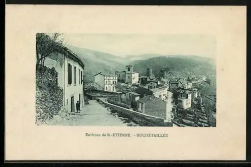 AK Rochetaillée, Vue du village entouré de montagnes