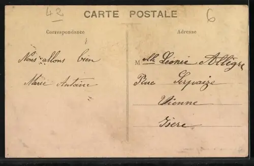 AK Rochetaillée, Vue du village avec troupeau de chèvres et collines en arrière-plan