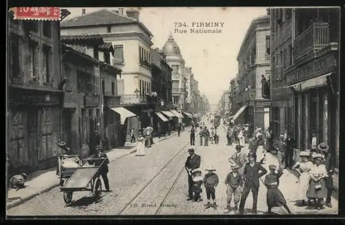 AK Firminy, Rue Nationale animée avec passants et commerces