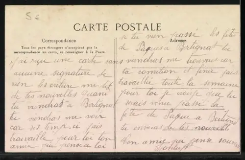 AK Roanne, Rue Mulsant, Passage à Niveau, scène animée de piétons traversant la rue