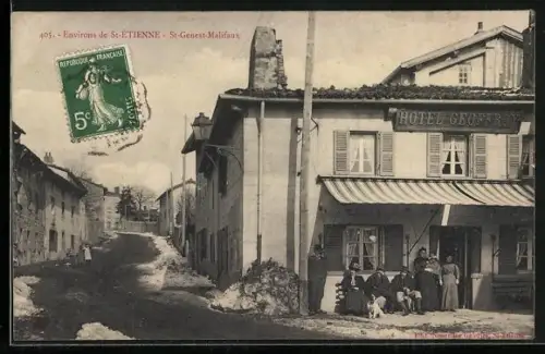 AK St-Genest-Malifaux, Hôtel Genty et rue enneigée