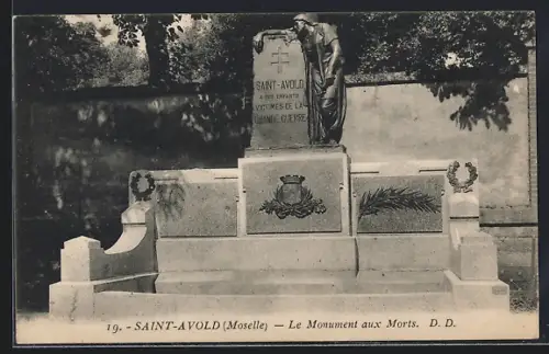 AK Saint-Avold /Moselle, Le Monument aux Morts