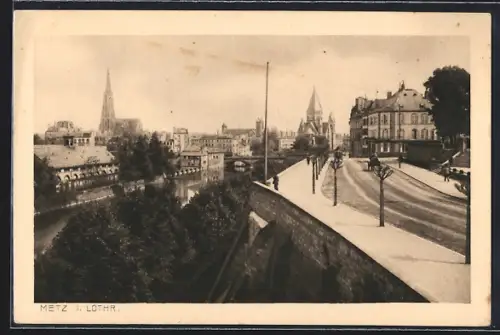 AK Metz, Vue sur la ville avec la rivière et l`architecture historique