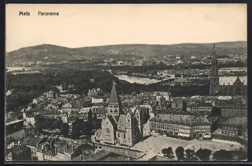 AK Metz, Panorama de la ville avec vue sur la cathédrale et les collines environnantes