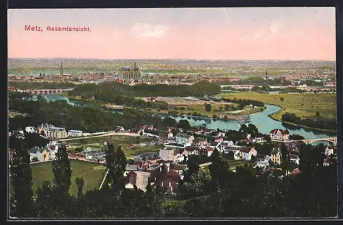AK Metz, Vue d`ensemble de la ville avec la rivière et les environs verdoyants