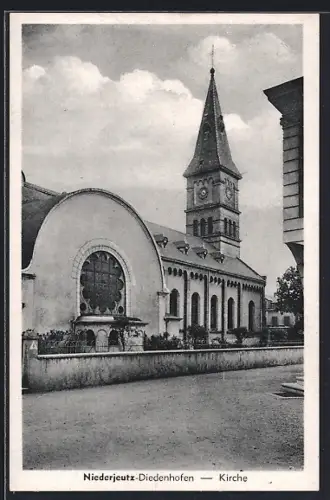 AK Niederjeutz-Diedenhofen, Partie an der Kirche