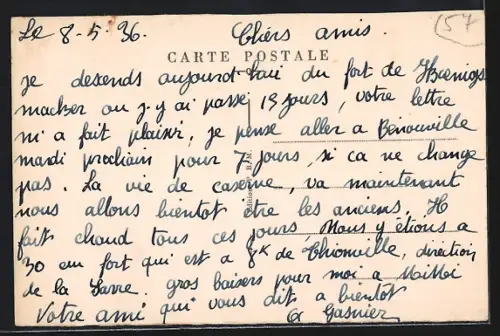 AK Thionville, La Poste majestueuse avec son architecture distinctive