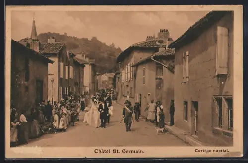 AK Châtel St. Germain, Cortège nuptial dans la rue principale du village