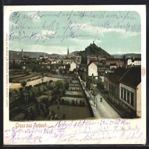 AK Forbach, Vue panoramique sur la ville et la colline avec église en arrière-plan