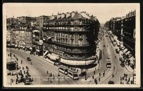 AK Marseille, La rue de la République, Strassenpartie mit Strassenbahn