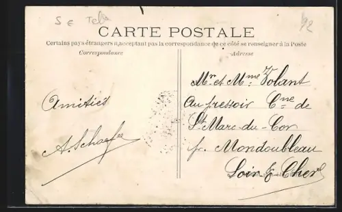 AK Malakoff, L`Avenue Pierre Larousse animée avec des passants et des enfants