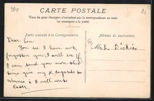 AK Levallois-Perret, Route de la Révolte Passage Trebert, scène animée devant une épicerie