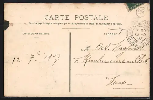 AK Remiremont, Avenue Carnot avec statue et calèche