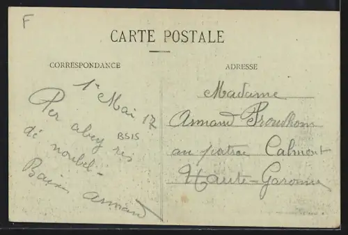 AK Hadol /Vosges, Entrée du Village avec habitants