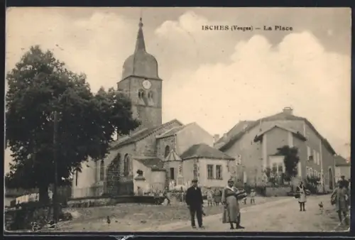 AK Isches /Vosges, La Place avec l`église et vie quotidienne des habitants