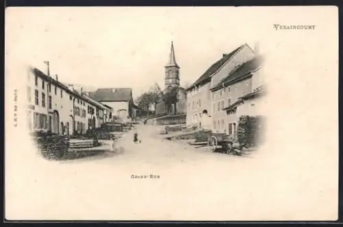 AK Vexaincourt, Grand Rue avec vue sur l`église et maisons anciennes