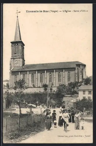 AK Uzemain-la-Rue /Vosges, L`Église, Sortie d`Office