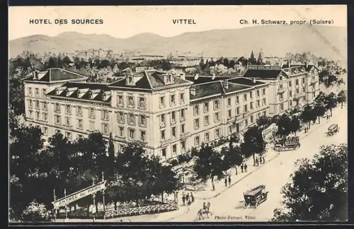 AK Vittel, Hôtel des Sources et vue sur les environs