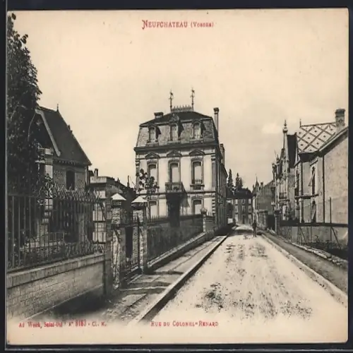 AK Neufchâteau /Vosges, Rue du Colonel-Renard