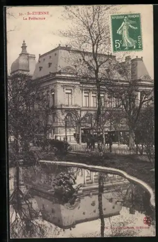 AK St-Étienne, La Préfecture avec jardin et étang réfléchissant l`architecture majestueuse
