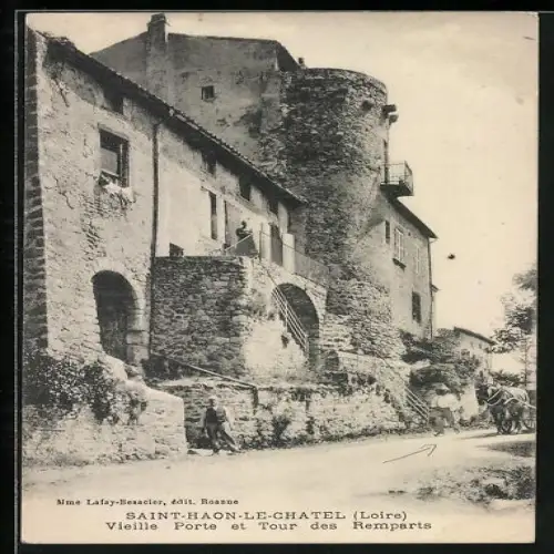 AK Saint-Haon-le-Châtel /Loire, Vieille Porte et Tour des Remparts