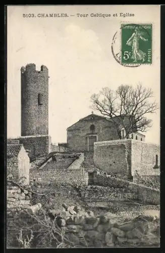 AK Chambles, Tour Celtique et Église
